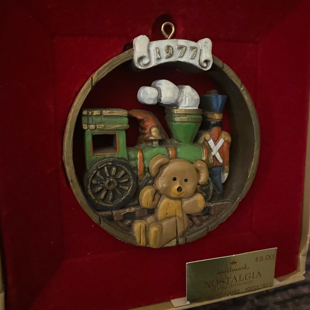 Hallmark 1977 Nostalgia Train Teddy Bear 🧸Wood Look 2-Sided Ornament